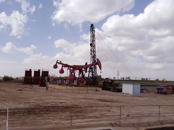 長慶油田自懸浮支撐劑施工現(xiàn)場